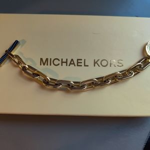 NEW Michael Kors Gold Tone Onyx Bracelet